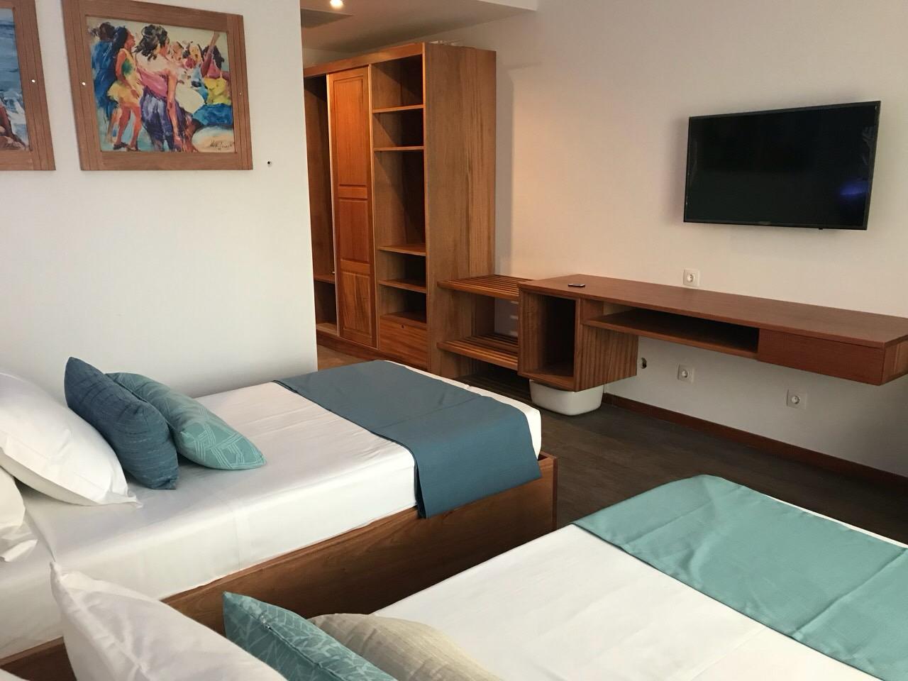 hotel odjo dagua santa maria omp obras mobiliario madeira (17)