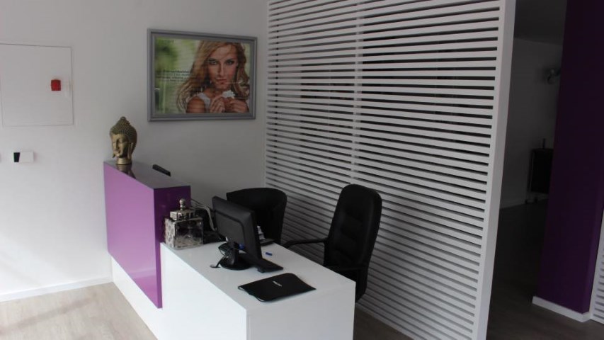 spa unisex rj mindelo sao vicente cabo verde omp industria e serviços lda maderia mobiliario armarios balcao cadeira moveis (8)